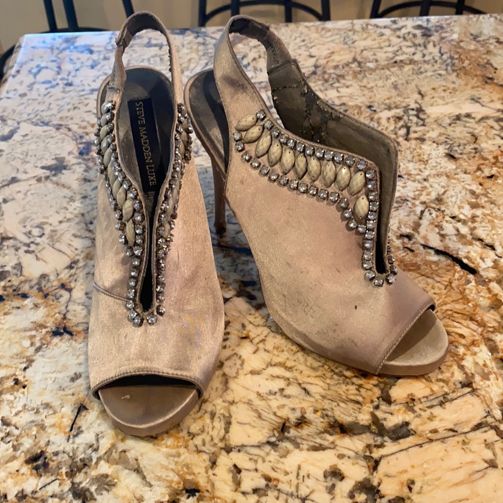 Steve Madden Luxe Diana peep toe bootie